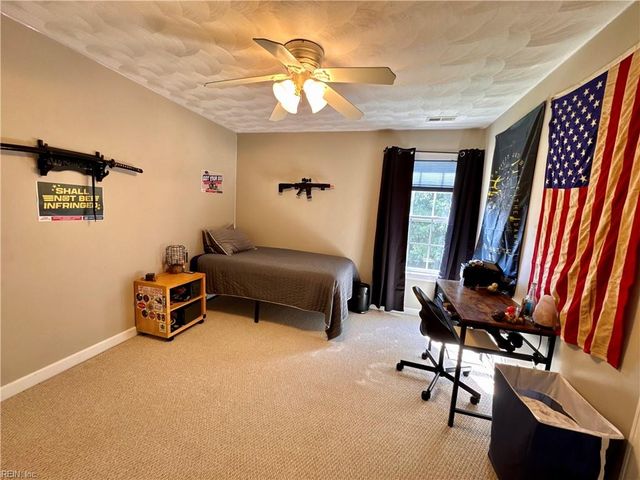 104 Woodhaven DR, Suffolk, VA 23435