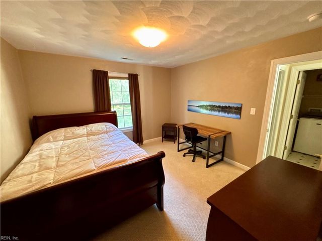104 Woodhaven DR, Suffolk, VA 23435