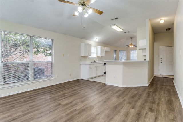 718 Indianpaint Drive, Mesquite, TX 75149