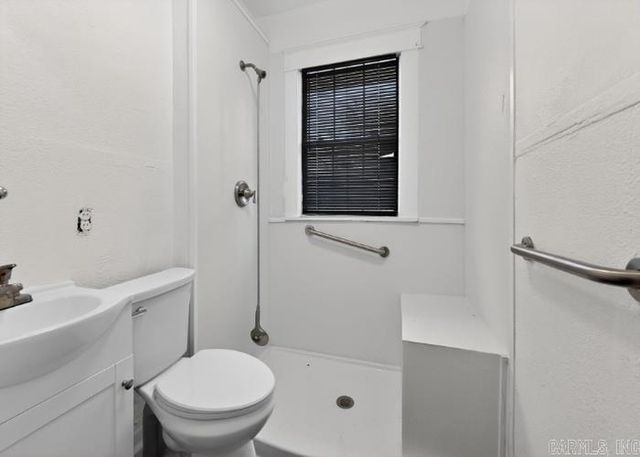 800 W 34Th Ave, Pine Bluff, AR 71603