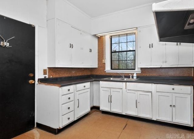 800 W 34Th Ave, Pine Bluff, AR 71603