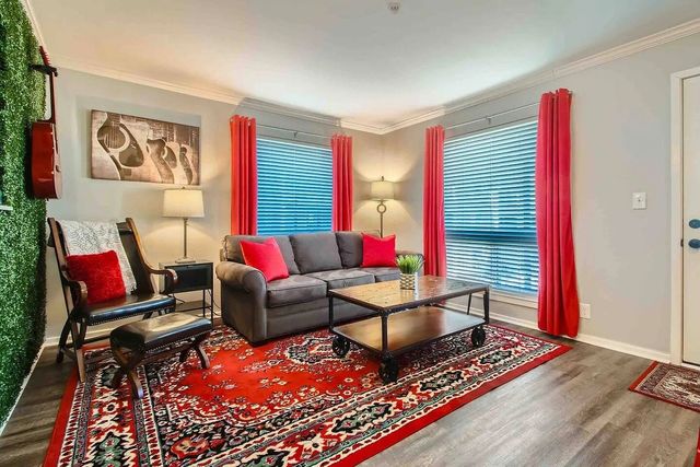 1042 1st Ave, N, Nashville, TN 37201