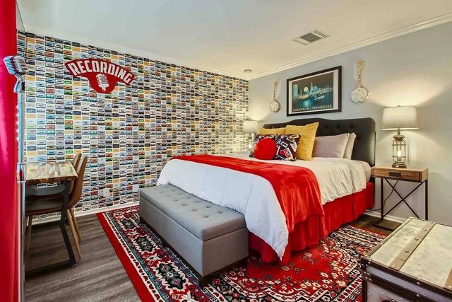 1042 1st Ave, N, Nashville, TN 37201