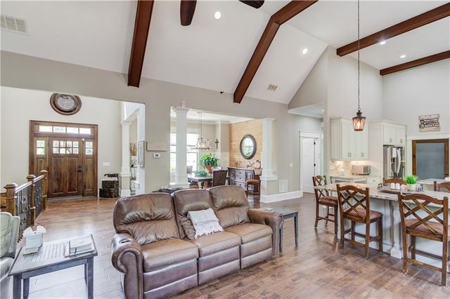 617 Skyland Drive, Hoschton, GA 30548