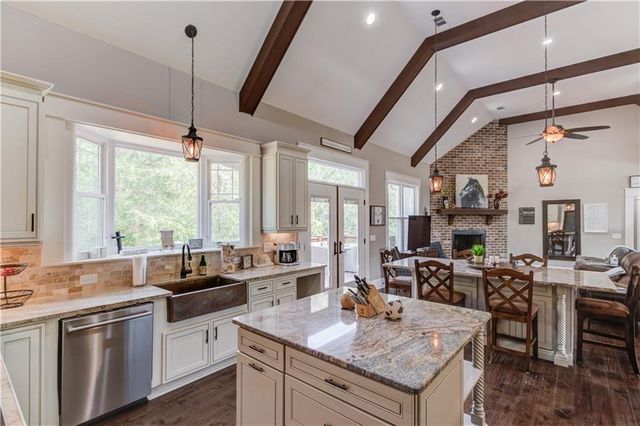 617 Skyland Drive, Hoschton, GA 30548