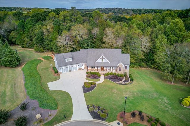 617 Skyland Drive, Hoschton, GA 30548