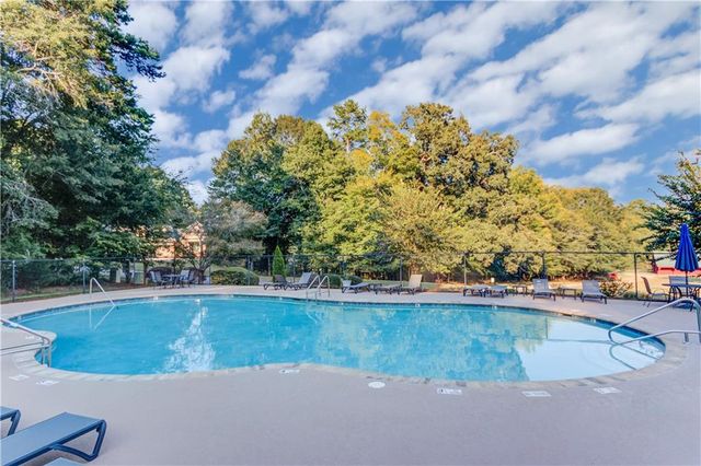 617 Skyland Drive, Hoschton, GA 30548