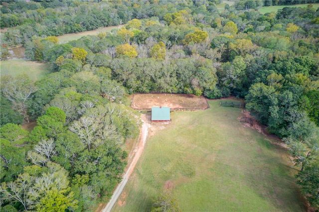 617 Skyland Drive, Hoschton, GA 30548