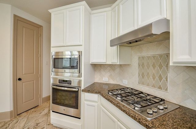 31171 Pecan Creek Drive, Brookshire, TX 77423