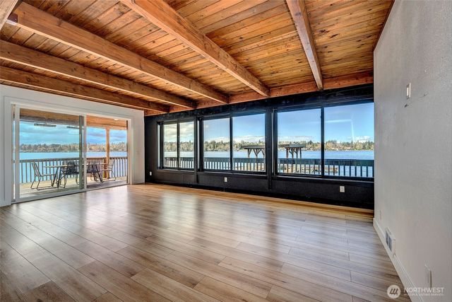 108 E Lake Stevens Road, Lake Stevens, WA 98258
