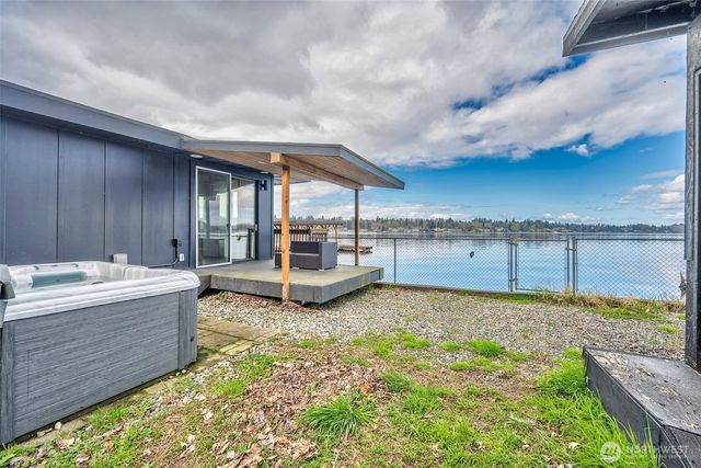 108 E Lake Stevens Road, Lake Stevens, WA 98258