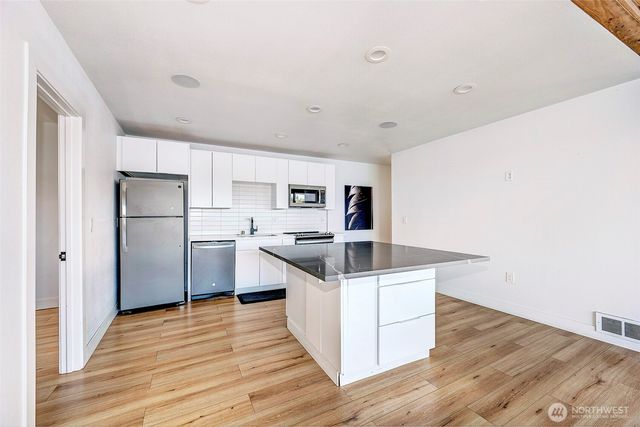 108 E Lake Stevens Road, Lake Stevens, WA 98258