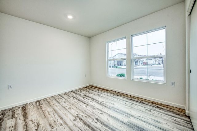 6708 E Mckenzie, Fresno, CA 93727