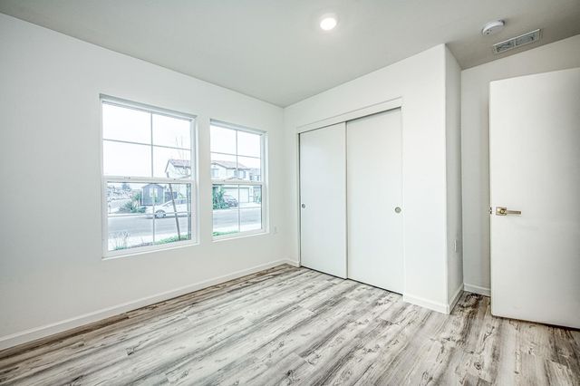 6708 E Mckenzie, Fresno, CA 93727