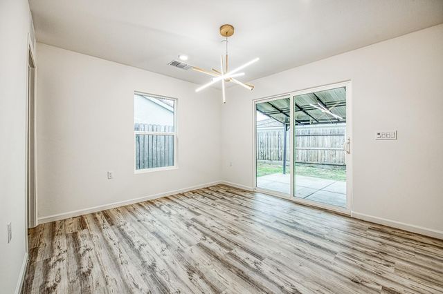 6708 E Mckenzie, Fresno, CA 93727