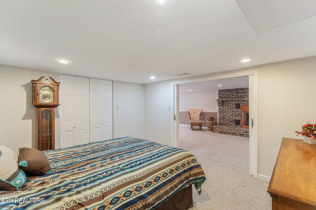 9203 E Antioch Church Rd, Lenoir City, TN 37772