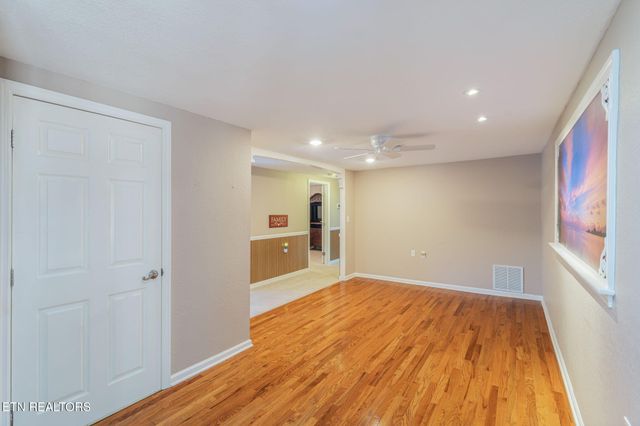 9203 E Antioch Church Rd, Lenoir City, TN 37772