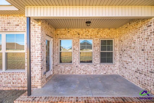 519 Bristleleaf Path, Kathleen, GA 31047