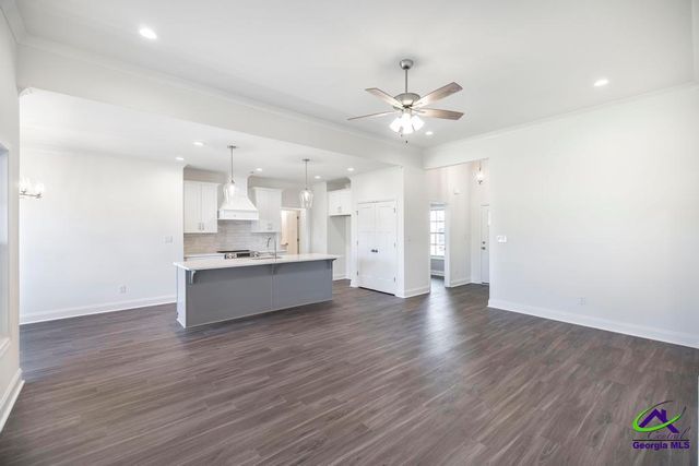 519 Bristleleaf Path, Kathleen, GA 31047