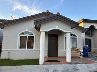 8435 NW 189th Ln 1403, Hialeah, FL 33015