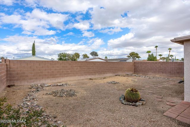 7259 E Maritime Drive, Tucson, AZ 85756