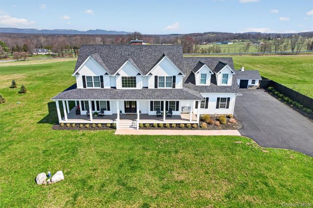 124 Mulford Drive, Wallkill, NY 12589