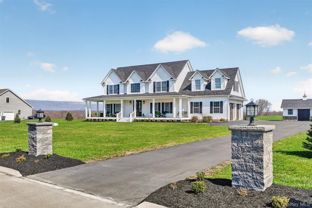 124 Mulford Drive, Wallkill, NY 12589