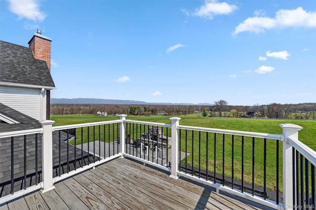 124 Mulford Drive, Wallkill, NY 12589