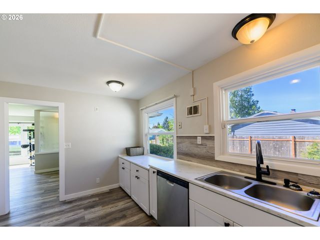 265 BAXTER St, Eugene, OR 97402