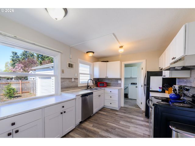 265 BAXTER St, Eugene, OR 97402