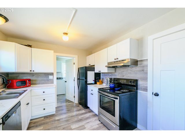 265 BAXTER St, Eugene, OR 97402