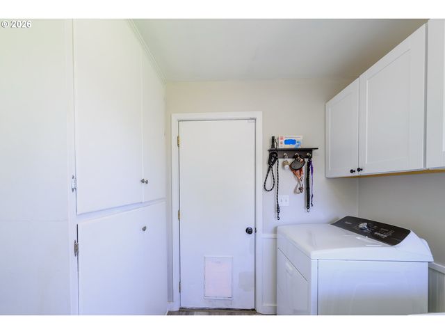 265 BAXTER St, Eugene, OR 97402