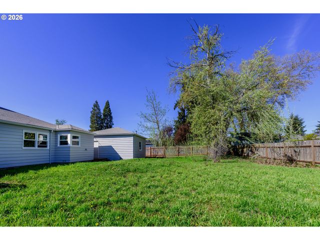 265 BAXTER St, Eugene, OR 97402