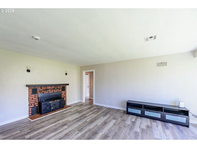 265 BAXTER St, Eugene, OR 97402