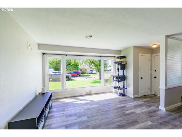 265 BAXTER St, Eugene, OR 97402