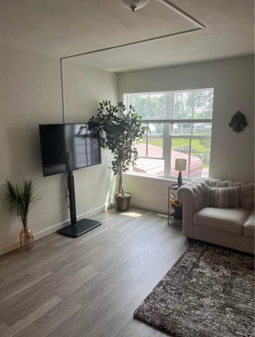 215 E Ninth Street, Madrid, IA 50156