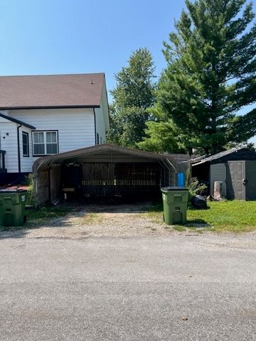 215 E Ninth Street, Madrid, IA 50156