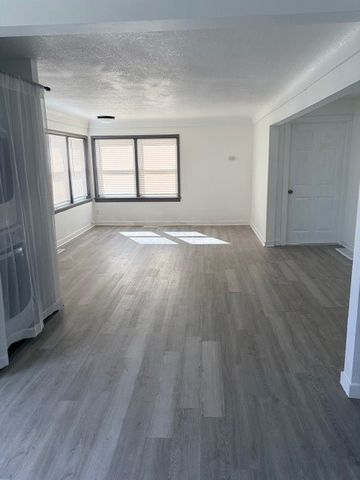 215 E Ninth Street, Madrid, IA 50156