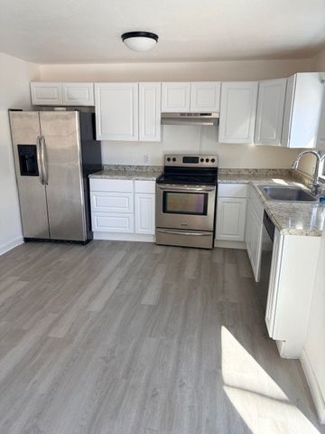 215 E Ninth Street, Madrid, IA 50156