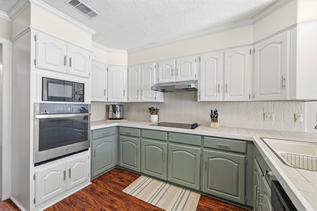 4 Briarstone Drive, Sherwood, AR 72120