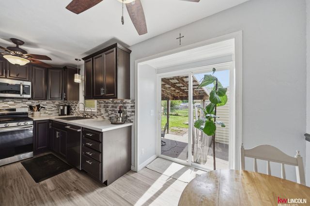 1737 Deweese Drive, Lincoln, NE 68504