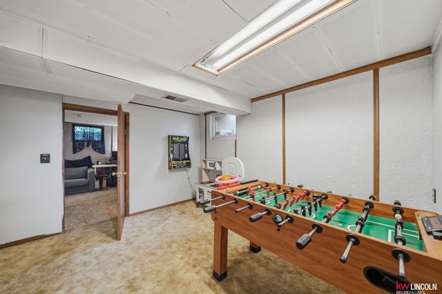 1737 Deweese Drive, Lincoln, NE 68504