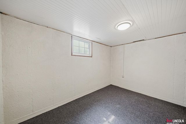 1737 Deweese Drive, Lincoln, NE 68504