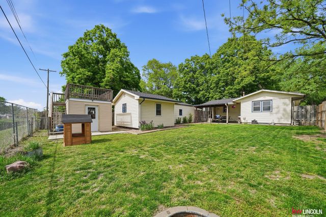 1737 Deweese Drive, Lincoln, NE 68504