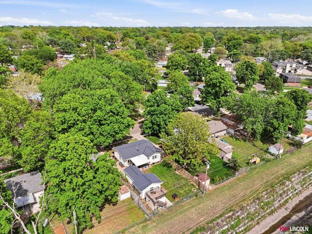 1737 Deweese Drive, Lincoln, NE 68504