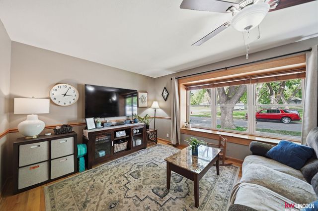 1737 Deweese Drive, Lincoln, NE 68504