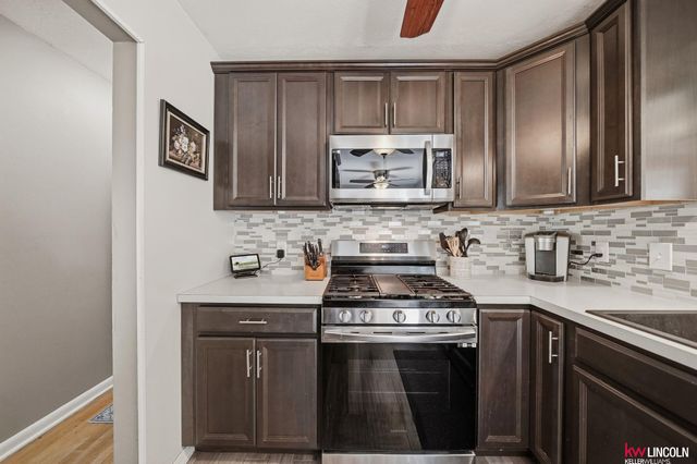1737 Deweese Drive, Lincoln, NE 68504
