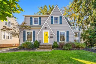 19575 Shoreland Avenue, Rocky River, OH 44116