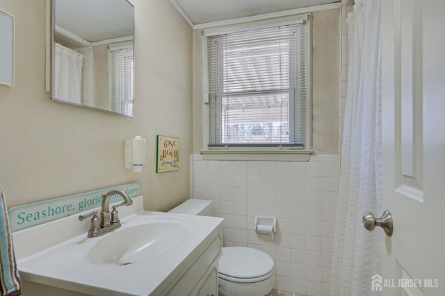 345 Clinton Avenue, North Plainfield, NJ 07063