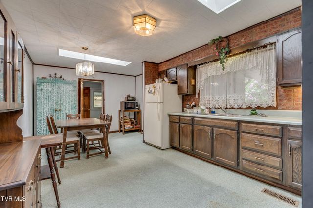 503 Locust Street, Jonesborough, TN 37659